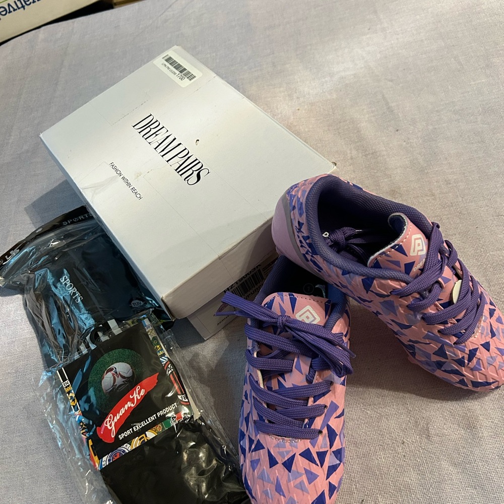 New Dreampairs soccer set